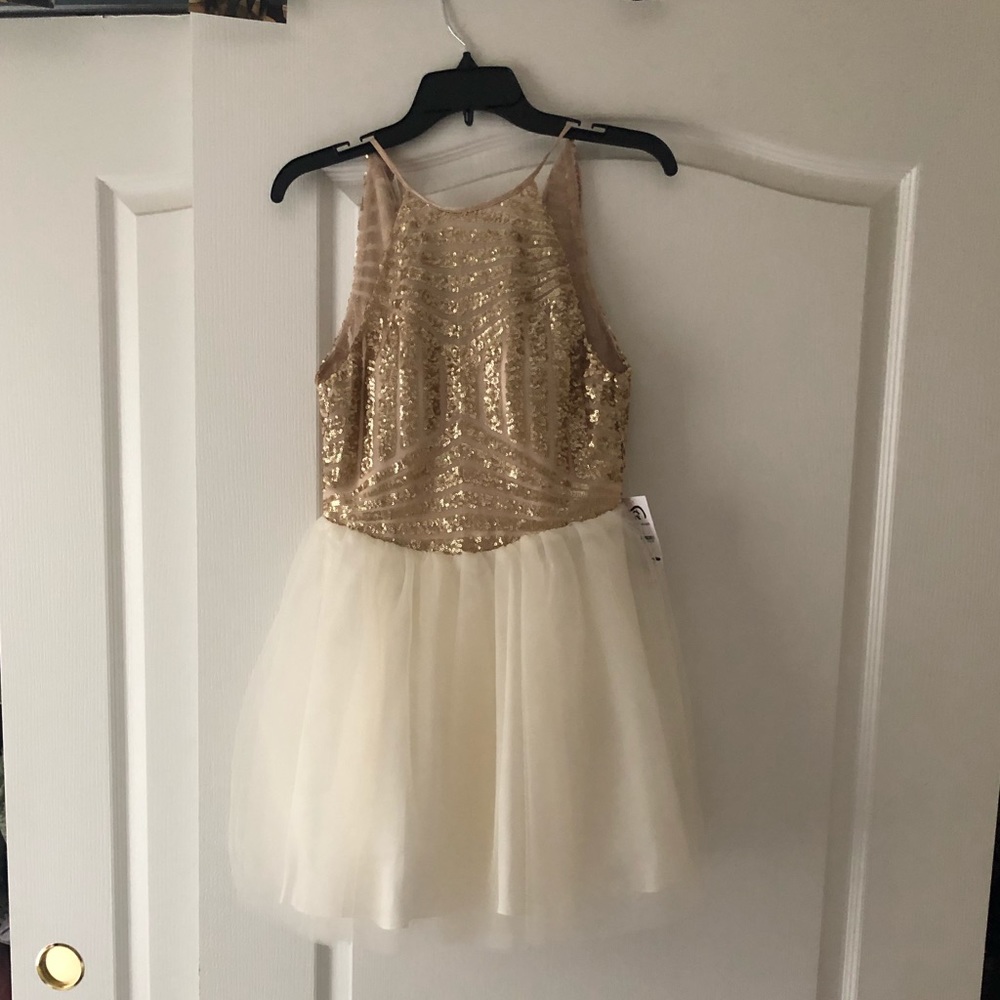 Short kinda formal dress. New! Never worn, tags on